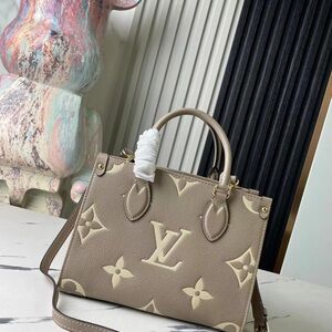 🍒🍒Louis Vuitton Onthego MM Empreinte Tote Bag
